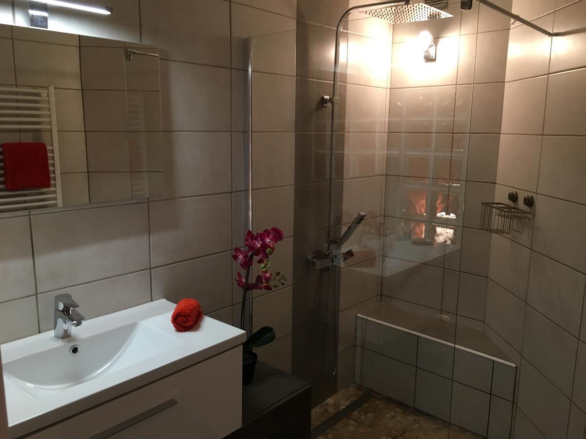 Apartament Les Pins Maritimes Fréjus Zewnętrze zdjęcie